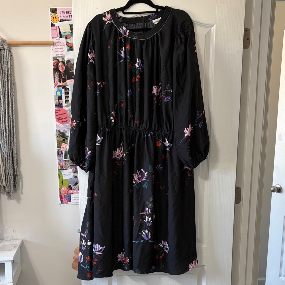 Ava & Viv Black Floral Long Sleeve Dress